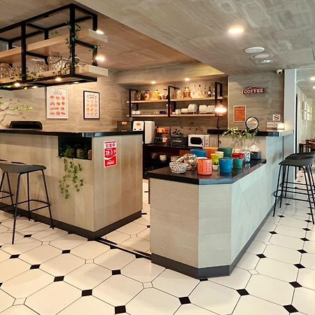 Roaders Hotel Tainan Chengda מראה חיצוני תמונה