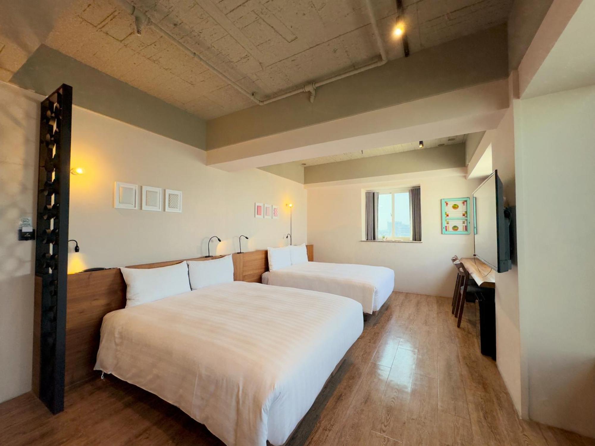 Roaders Hotel Tainan Chengda מראה חיצוני תמונה
