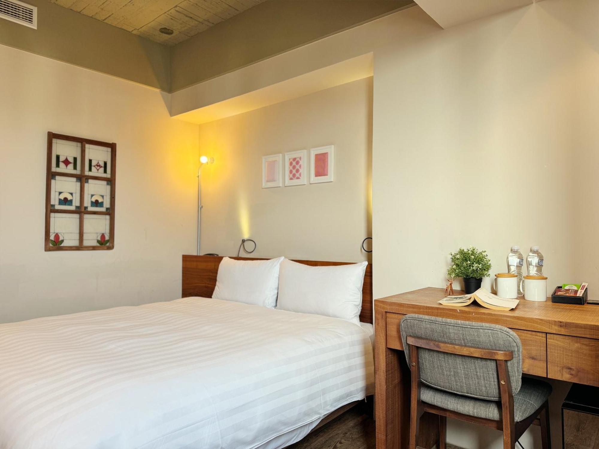 Roaders Hotel Tainan Chengda מראה חיצוני תמונה