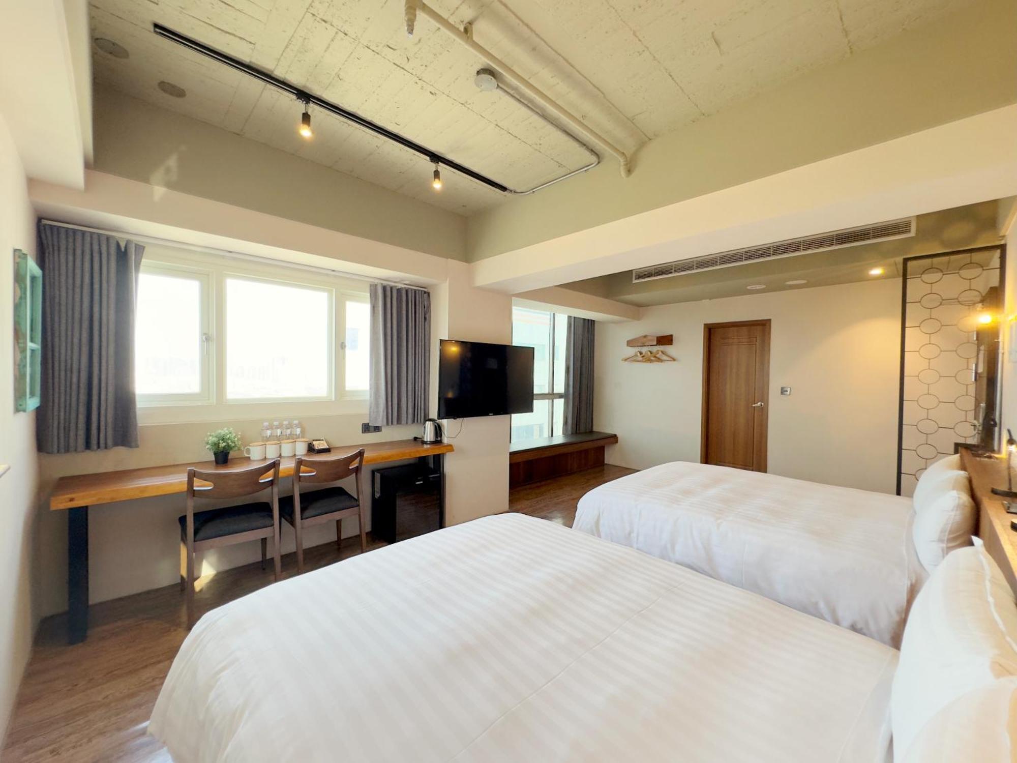 Roaders Hotel Tainan Chengda חדר תמונה