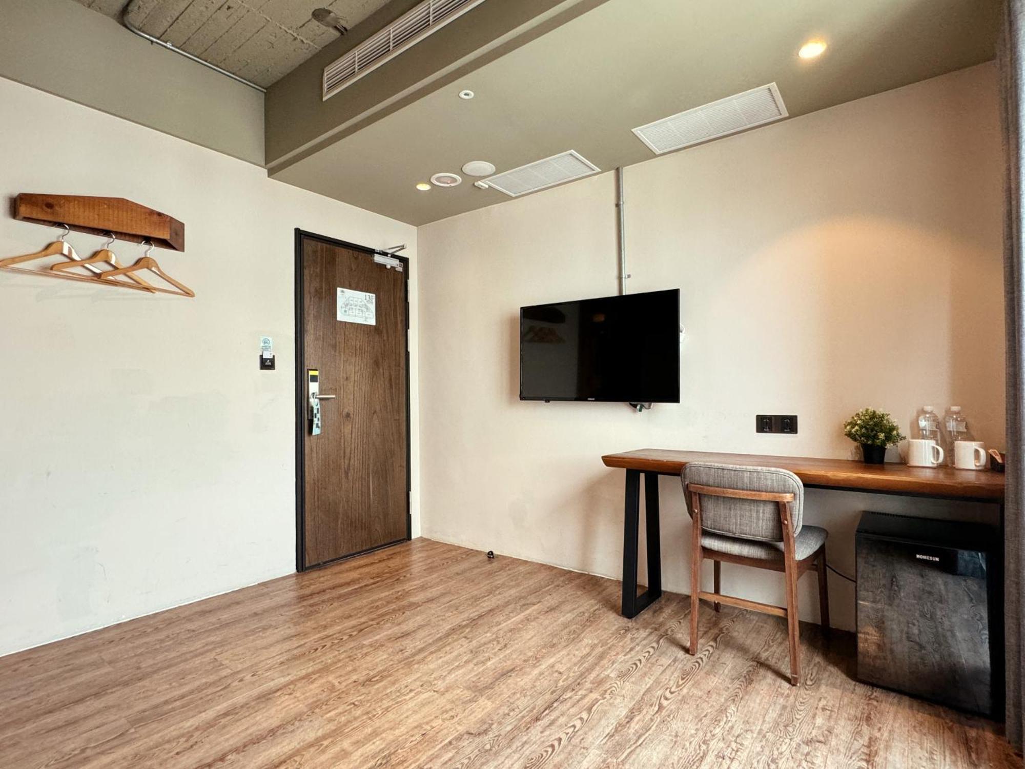 Roaders Hotel Tainan Chengda חדר תמונה