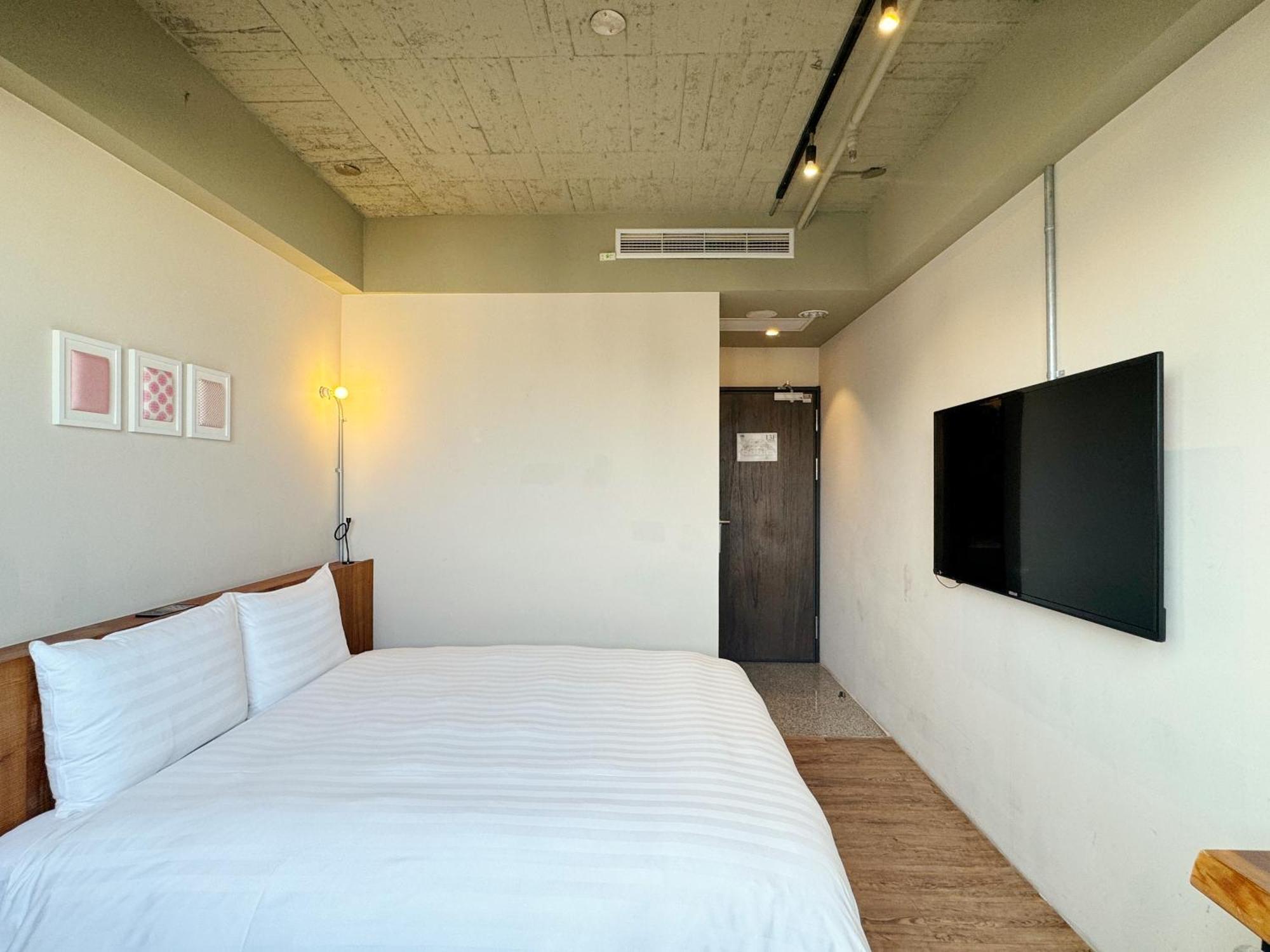 Roaders Hotel Tainan Chengda חדר תמונה