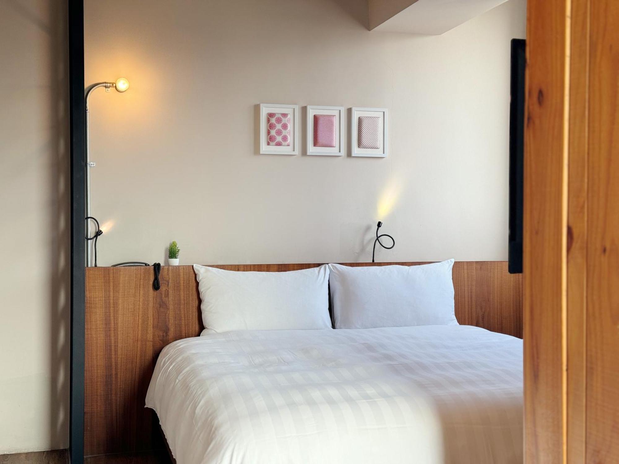 Roaders Hotel Tainan Chengda חדר תמונה
