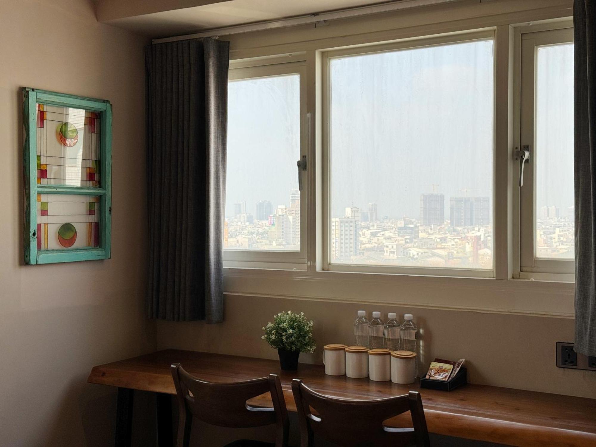 Roaders Hotel Tainan Chengda חדר תמונה