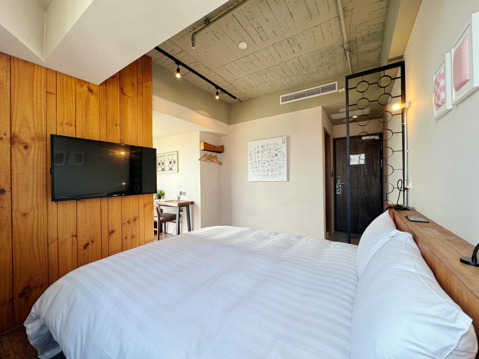 Roaders Hotel Tainan Chengda חדר תמונה